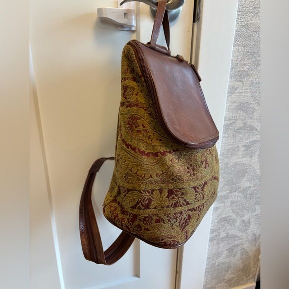 J.Jill floral tapestry 90s leather sling backpack boho Cottagecore - Picture 6 of 11